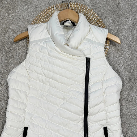 Athleta So Down Asymmetrical Front Zip Puffer Vest Down Feather in Ivory Size S - Picture 3 of 13